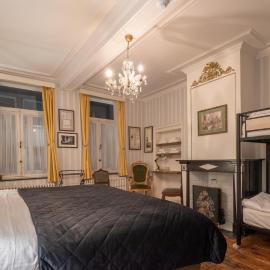 Talbot House，位于波佩林赫的酒店