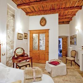 B&B Il Marchese Del Grillo，位于苏尔莫纳的酒店