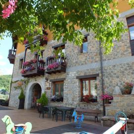 HOTEL RURAL EL SABINAR，位于Crémenes的酒店