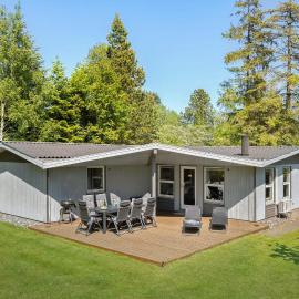 Pet Friendly Home In Væggerløse，位于博托比的酒店