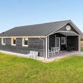 2 Bedroom Lovely Home In Skjern