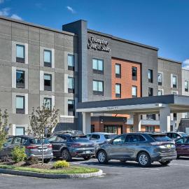 Hampton Inn & Suites Keene，位于基恩的酒店