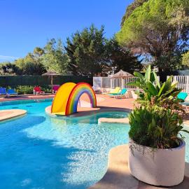 Camping la Croix du Sud，位于拉马蒂埃勒的酒店