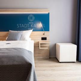 Hotel Stadt Kassel，位于林特尔恩的酒店