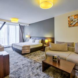 Golden Time Hotel，位于布拉索夫的酒店