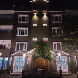 Hotel Royal，位于恰姆巴的酒店
