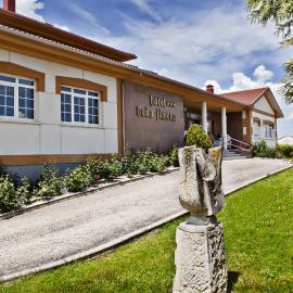 Hotel Doña Jimena，位于比利亚卡约的酒店