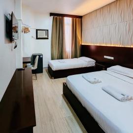 Bamboo Garden Bussiness Inn，位于第波罗的酒店