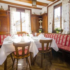 Badischer Landgasthof Hirsch，位于胡根尔舍姆的酒店