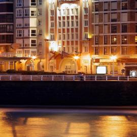 Hotel Alcomar，位于希洪的酒店