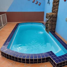 Casa pra Agrishow 6 pessoas, 3 banheiros, 2 quartos, piscina，位于里贝朗普雷托的酒店