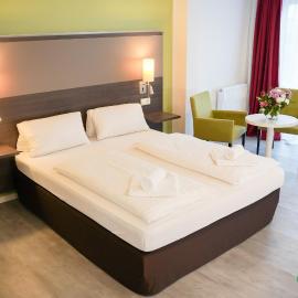 Hotel Wiesental Nähe Friedrichshafen，位于梅肯博伊伦的酒店