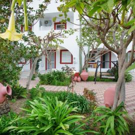 Emerald Hotel Leros，位于阿林达的酒店