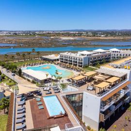 AP Cabanas Beach & Nature - Adults Friendly，位于卡巴纳斯·德·塔维拉的酒店