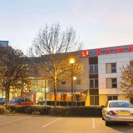 Ramada London North，位于巴尔内特的酒店