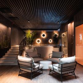 Meri Seaside Hotel & SPA，位于库雷萨雷的酒店