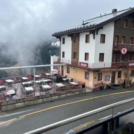 Hotel Restaurant Emshorn,位于Oberems的酒店