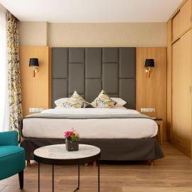Hotel Bristol，位于米卢斯的酒店