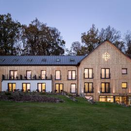 Resort U Fořta,位于赫任斯科的酒店