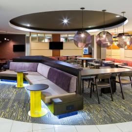 SpringHill Suites Indianapolis Fishers，位于卡斯尔顿的酒店