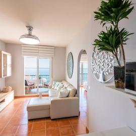 Apartamento junto al mar en costa tropical y Alpujarras granadinas，位于Melicena的酒店