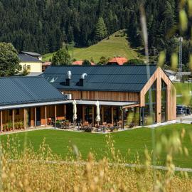 HOCHoben Chalets & Mobilhomes，位于马尔尼茨的酒店