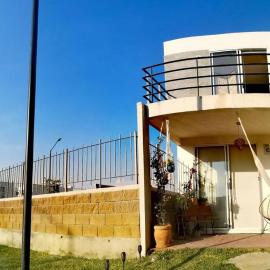 Dafi´s House (Exclusivo con jardín)，位于Ayala的酒店
