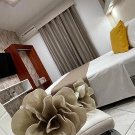 PREMIUM SUITES，位于奥弗里安的酒店