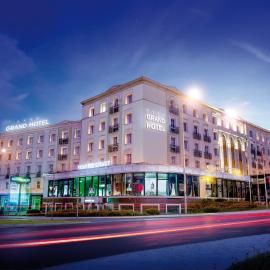 GRAND HOTEL Kielce，位于凯尔采的酒店