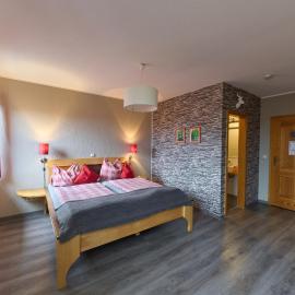 Landhotel Brauner Hirsch,位于Kammerforst的酒店