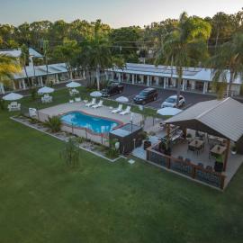 Kinka Palms Motel，位于耶蓬的酒店