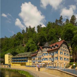 Wellness Hotel Praha，位于赫任斯科的酒店