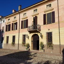Hotel Il Duca barbablu,位于萨比奥内塔的酒店