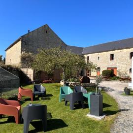 Hôtel Restaurant le clos de l 'Ancien Pressoir，位于Commes的酒店