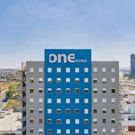 One Puebla Angelopolis Periferico，位于普埃布拉的酒店