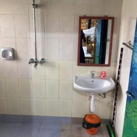 Home stay studio 62 Guesthouse，位于金贾的酒店