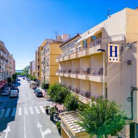 Hotel Madrid，位于托雷维耶哈的酒店