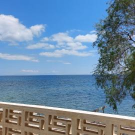 Fotis beach apartment at Komi