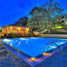 TSIGOURA VERDE RESORT，位于Mikros Prinos的酒店