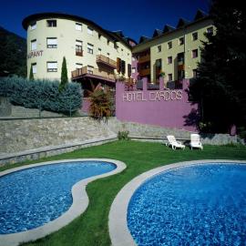 Hotel Cardós，位于里贝拉德卡多斯的酒店