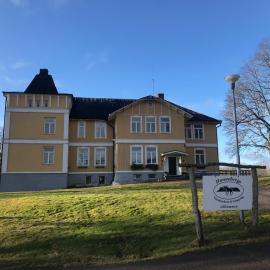 Hunnebergs Gård Hostel & Camping，位于瓦根的酒店