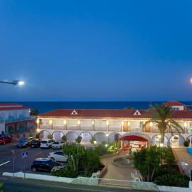 Hospedium Hotel Continental，位于莫哈卡尔的酒店