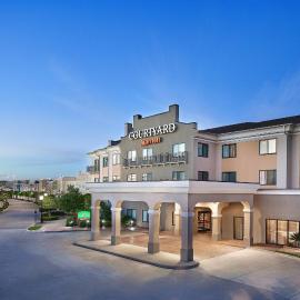 Courtyard Shreveport-Bossier City/Louisiana Boardwalk，位于伯锡尔城的酒店