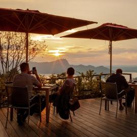 Seeblick Höhenhotel，位于埃梅滕的酒店
