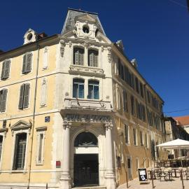 Hôtel de France，位于欧什的酒店