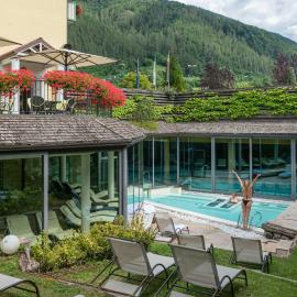 Alpholiday Dolomiti Wellness & Family Hotel，位于迪马罗的酒店