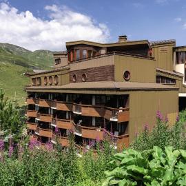 Hôtel Les Menuires Les Bruyères，位于里蒙纽耶的酒店