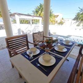 KIN House casa de playa con alberca，位于德尔奇亚港的酒店