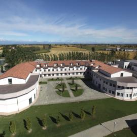 Hotel Novarello，位于Granozzo con Monticello的酒店
