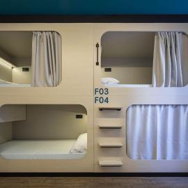 Bulezen Urban Hostel，位于庞特维德拉的酒店